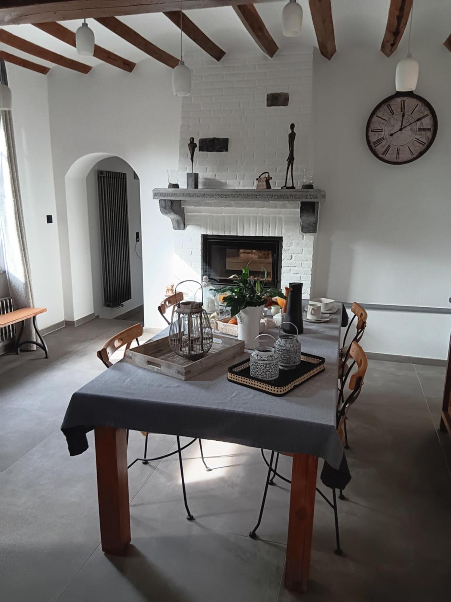 La Chambre Des Daines Binche Ngoại thất bức ảnh